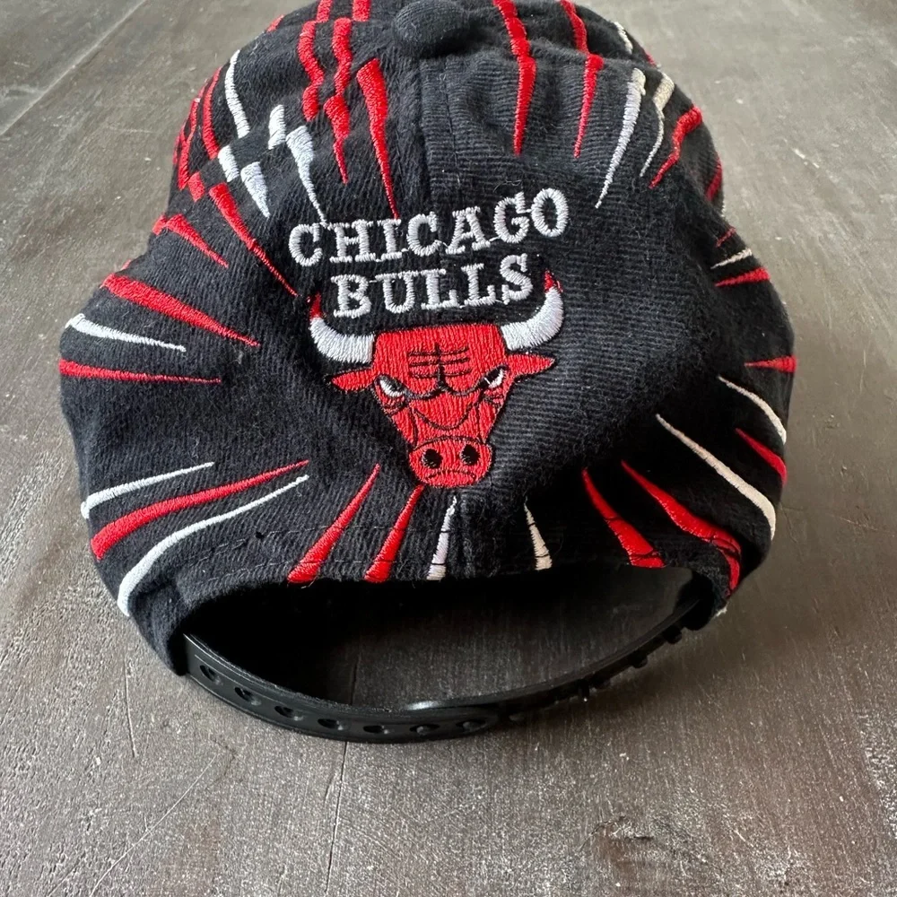 Vintage Chicago Bulls SnapBack Hat Cap Drew Pearson Fireworks NBA Jordan - Picture 4 of 7